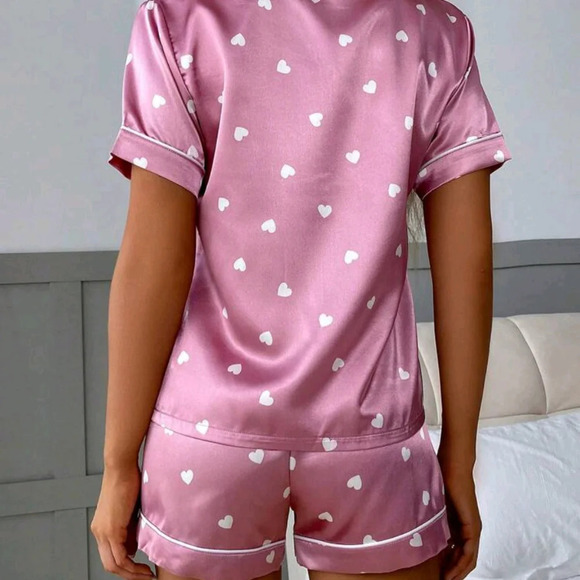 Women's Heart Pattern Printed Short Sleeve Top And Shorts Pajama Set - Picture 2 of 7